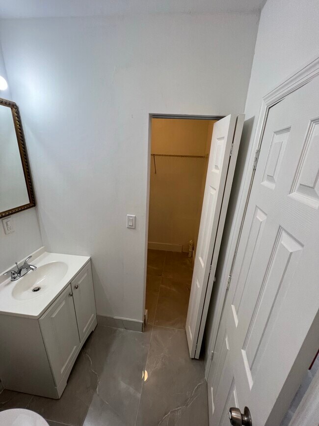 Building Photo - 10200 SW 167th Ter