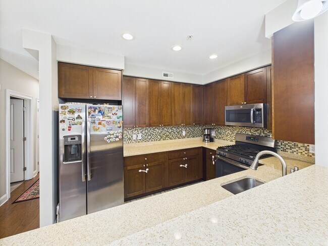 Foto del edificio - 70 Endicott St