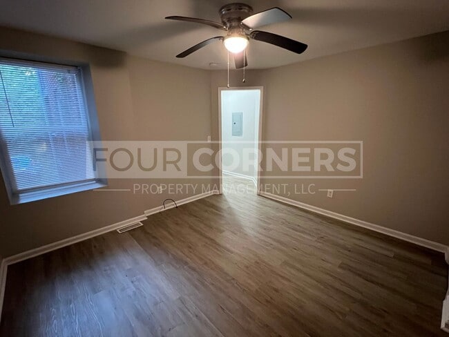 Foto del edificio - 2026 N Cherry St