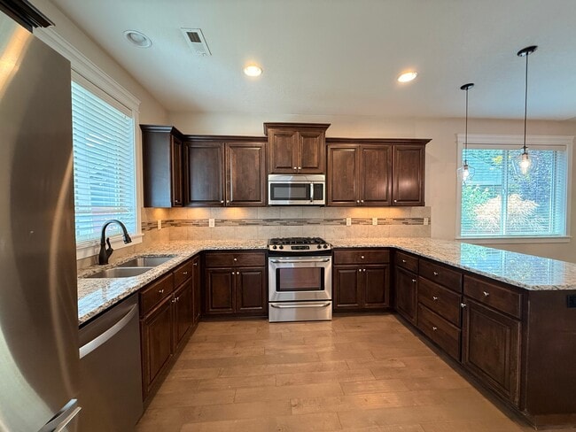 Photo - 2626 NE Hawthorne Cir (Vancouver, WA) House