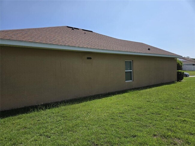 Building Photo - 2280 Sheboygan Pl