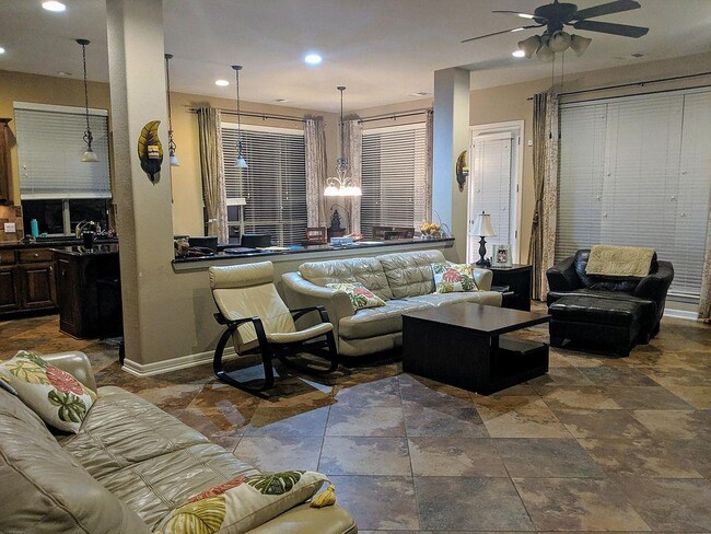 Building Photo - 3422 Alexandrite Way