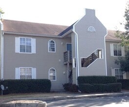 Building Photo - 733 Bragg Dr