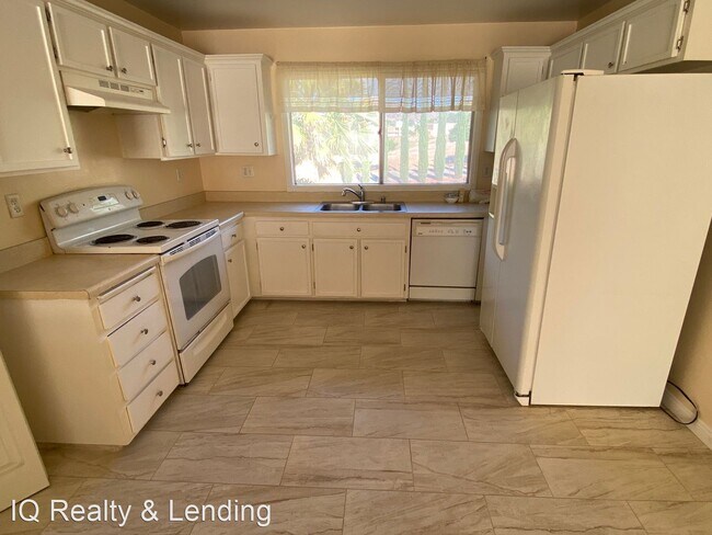 Foto del edificio - 2 br, 2 bath House - 469 E Bradley Ave Uni...