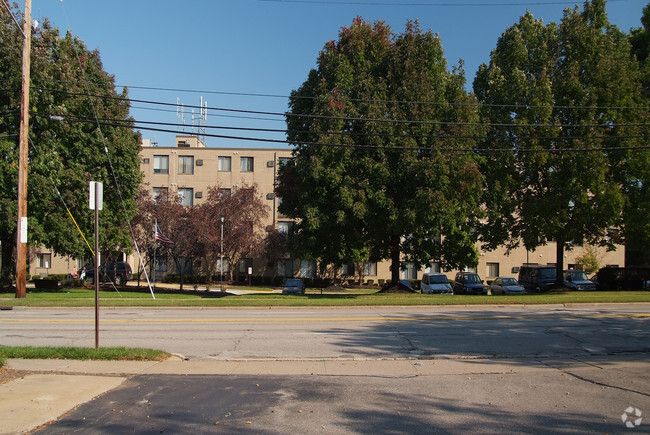 Building Photo - Riverpark Apartments