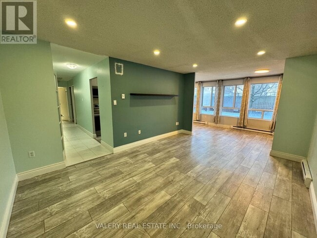 Building Photo - 65 Highland Crescent