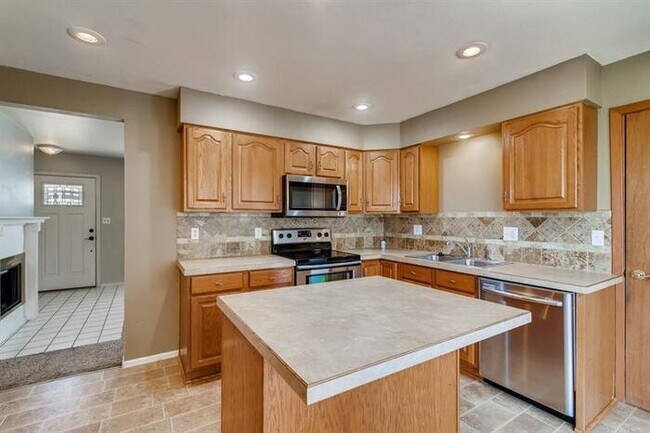 Building Photo - 961 Columbine Drive, Windsor, CO, 80550