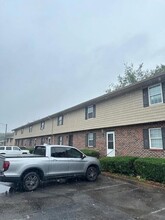 Building Photo - 4100 N Ocoee St