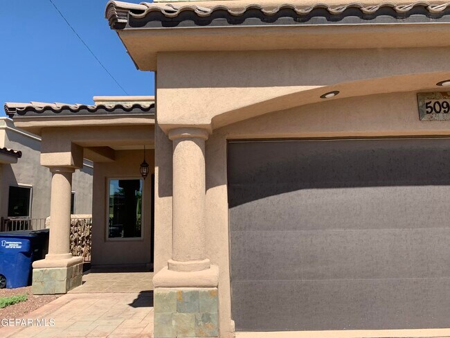 Foto del edificio - 509 Firstwood Pl