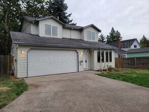 Building Photo - 6420 SE 136th Ct