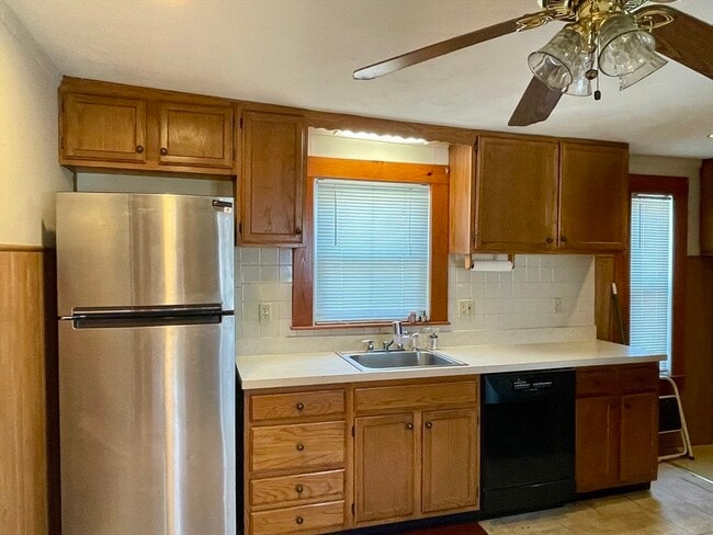 Building Photo - 15 Green St