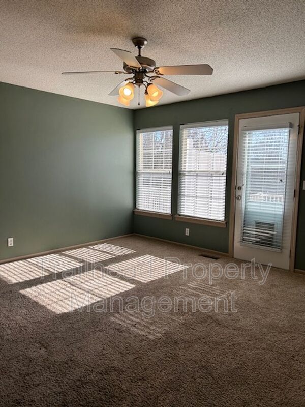 Foto del edificio - 8671 NE 97th St