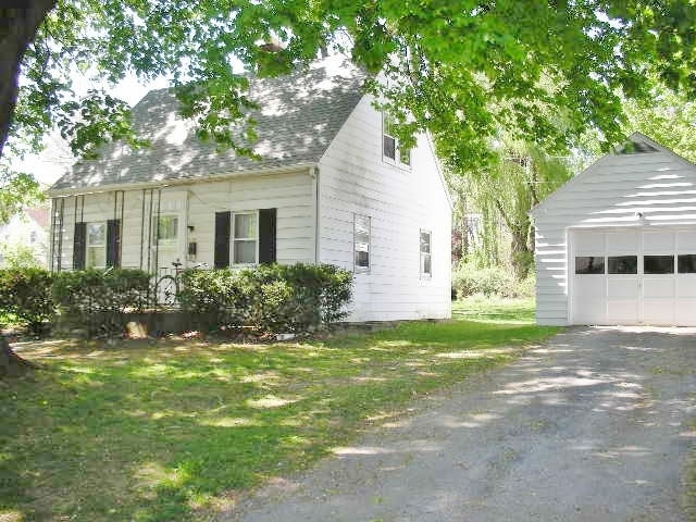 Building Photo - 165 W Hamilton Ave
