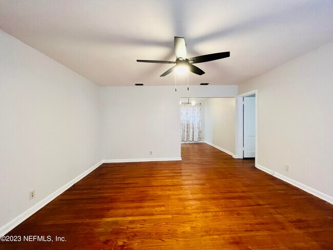 Foto del edificio - 1654 Talbot Ave