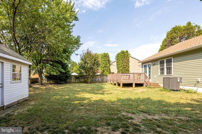 Building Photo - 5312 Greentree Dr
