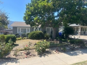 Building Photo - 2434 Florencita Dr W