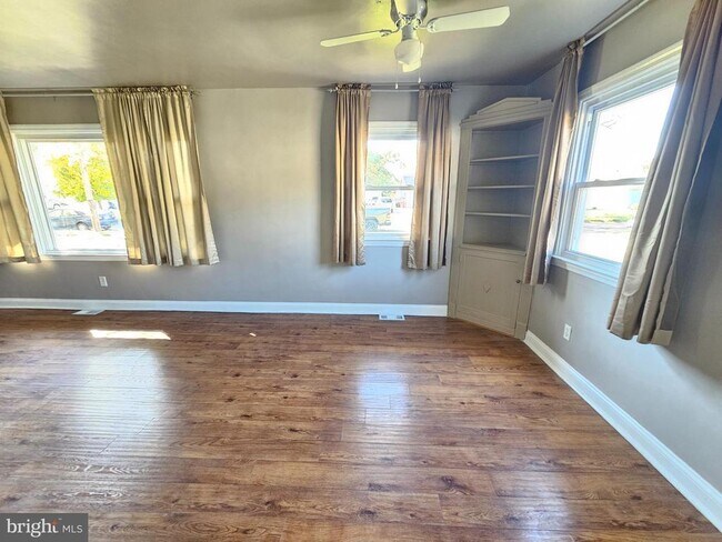 Foto del edificio - 11 Drexel Ave