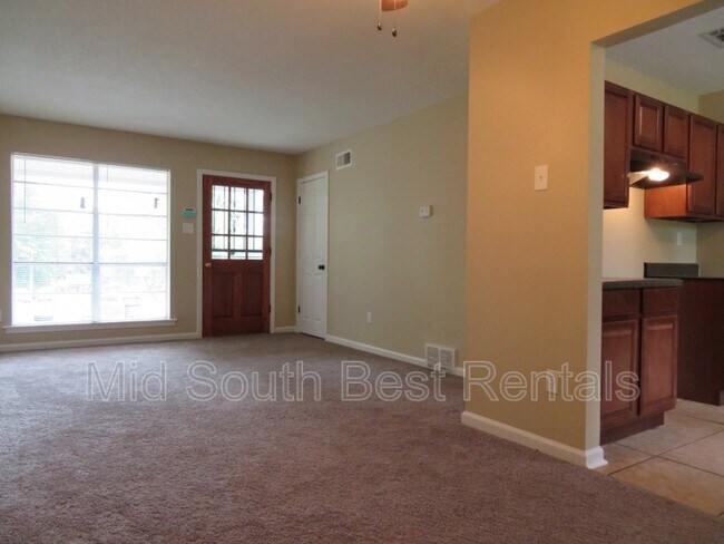 Foto del edificio - 3775 Longmont Cove