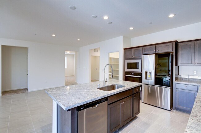 Foto del edificio - 4171 Mitchell Ave