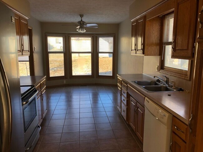 Foto del edificio - Nice Home In Papillion For Rent!