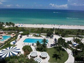 Building Photo - 5161 Collins Ave