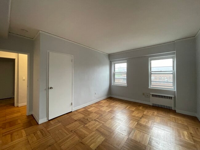 Foto del edificio - 230 Farmington Ave