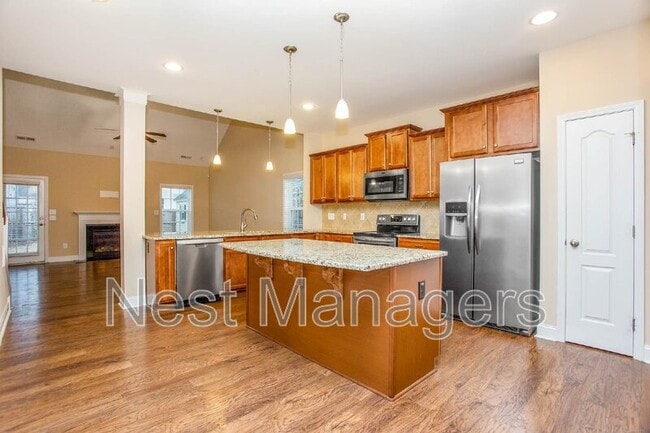 Foto del edificio - 674 Stonebriar Ave