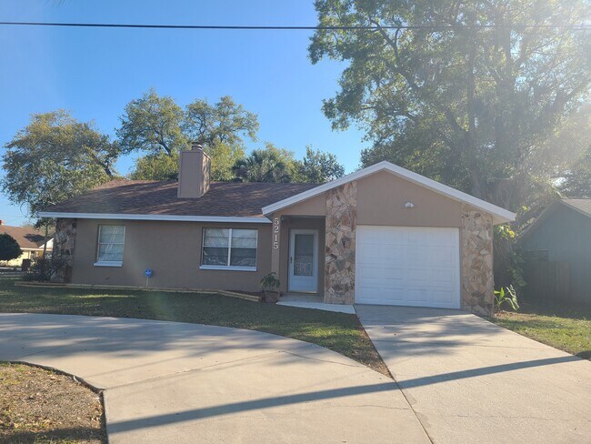 Building Photo - 5215 Whiteway Dr