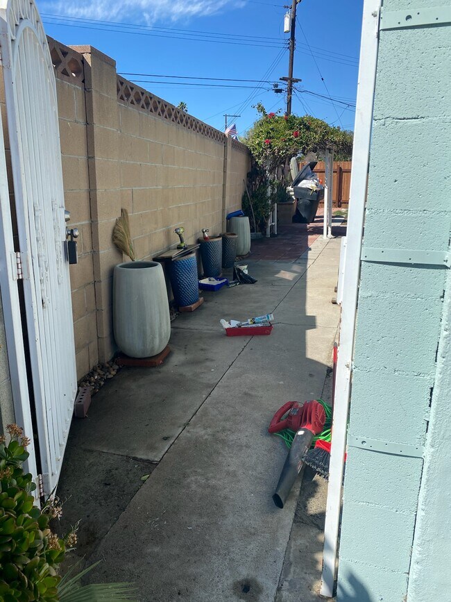 Foto del edificio - 11723 Puryear Ln