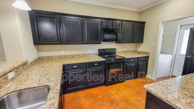 Photo - 3200 Airborne Ave Apartment