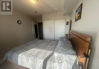 Photo du bâtiment - 78 Harrison Garden Blvd