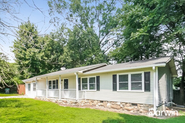 Building Photo - 3050 Ebenezer Road Northeast, Marietta, GA...