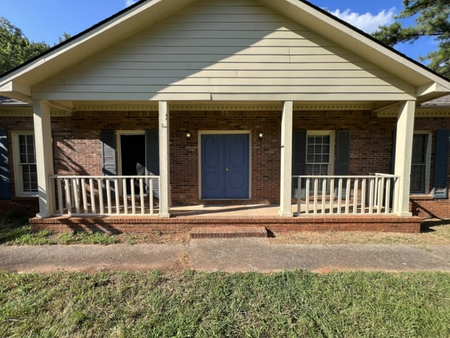 Building Photo - 570 Grimes Pl