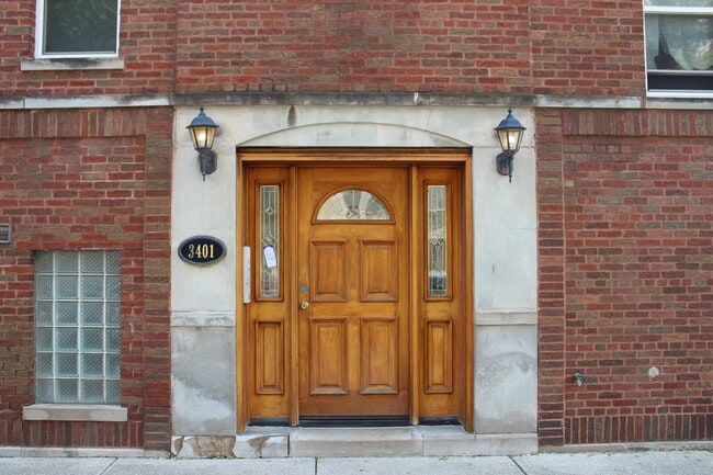 Building Photo - 3401 W Hollywood Ave