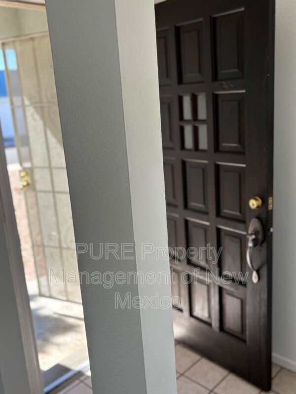 Foto del edificio - 2701 Texas St NE