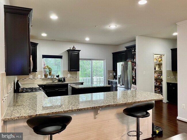 Foto del edificio - 7004 Foxton Way