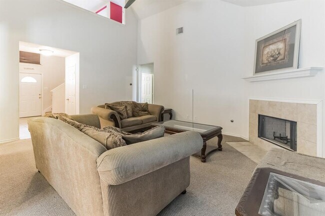 Foto del edificio - 18306 Manorcliff Ln