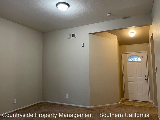 Building Photo - 3 br, 2 bath House - 1523 E. Atchison Ave