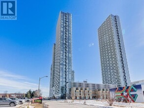 Building Photo - 898 Portage Pkwy