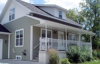 Building Photo - 820 2nd St N