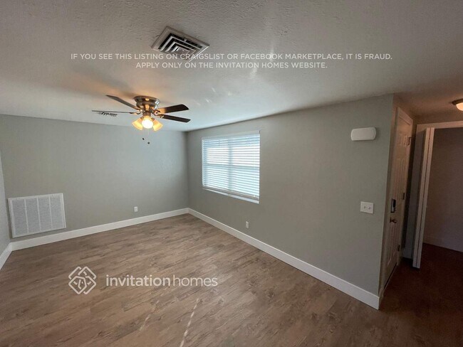 Building Photo - 6231 Seabreeze Dr