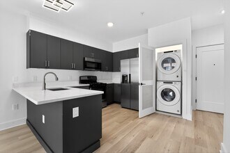 Building Photo - 43-45-45 W 32nd St