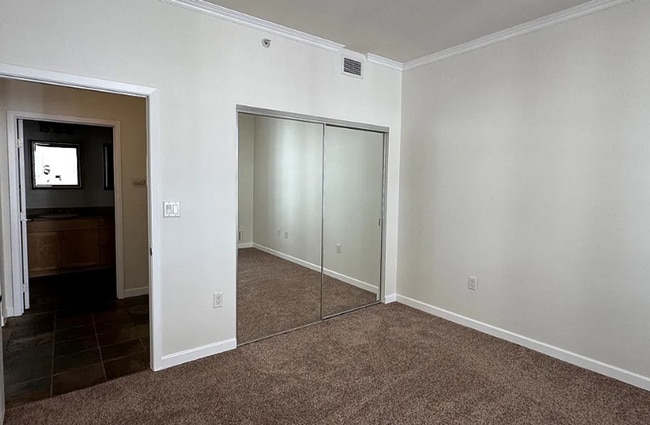 Building Photo - 1150 J St