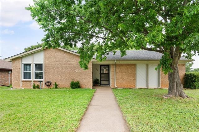 Building Photo - 709 Prairie View Dr