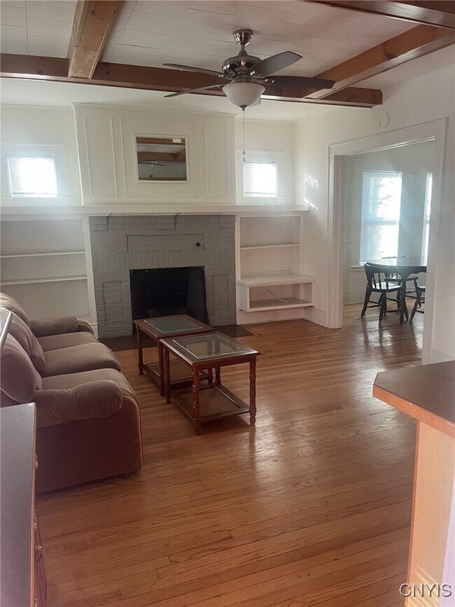 Foto del edificio - 1205 Madison St