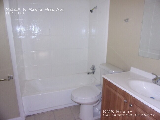 Building Photo - 2445 N Santa Rita Ave