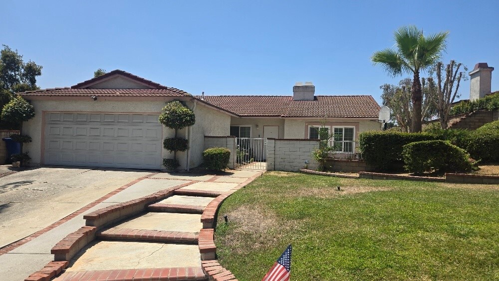 Primary Photo - 24284 Seagreen Dr