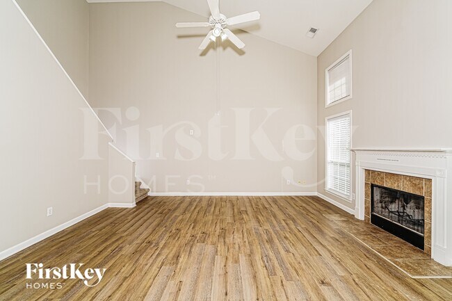 Building Photo - 535 Bentmoor Dr