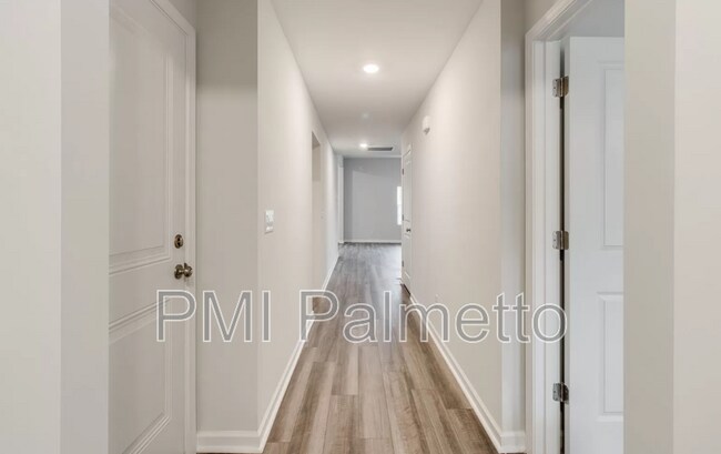 Foto del edificio - 700 Pink Rose Ln