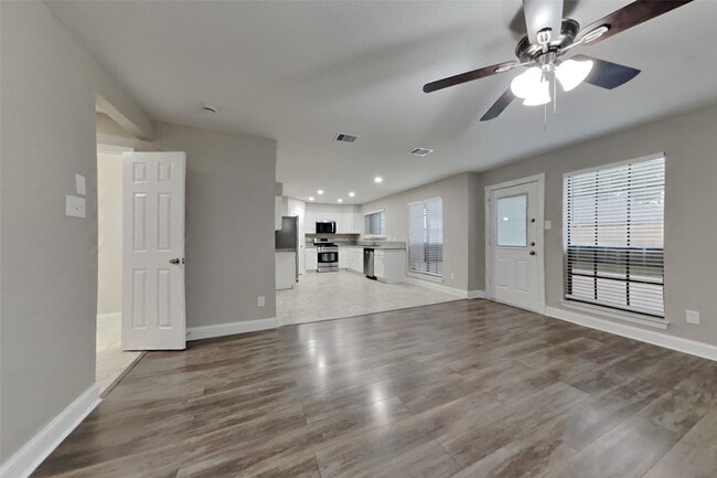 Foto del edificio - 3618 Sweetgum Hill Ln